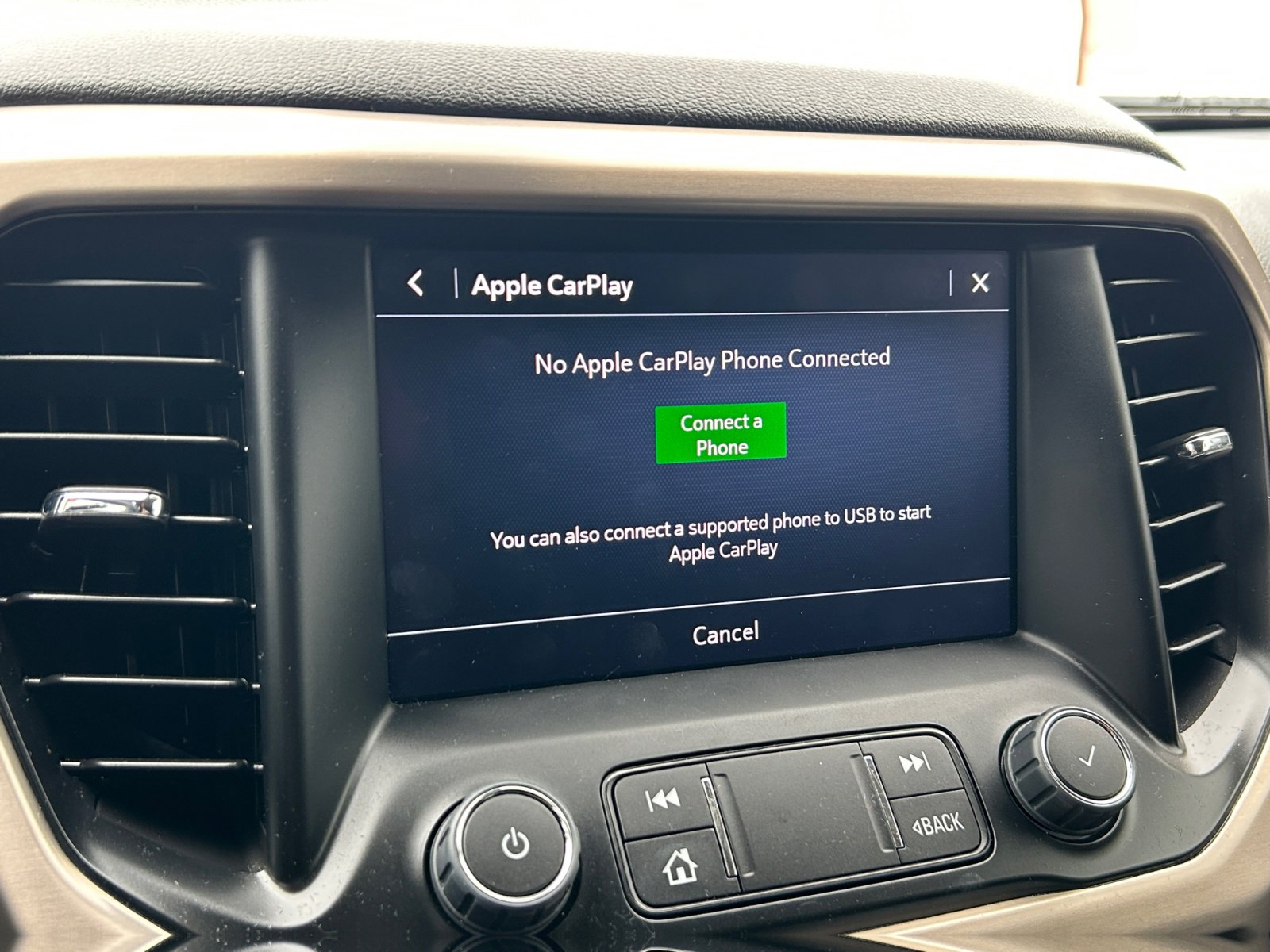 Used 2023 GMC Acadia Denali w/ Denali Ultimate Package image 16