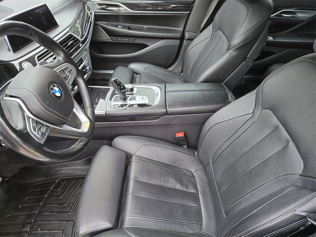 Used 2019 BMW 740i xDrive w/ Executive Package image 18