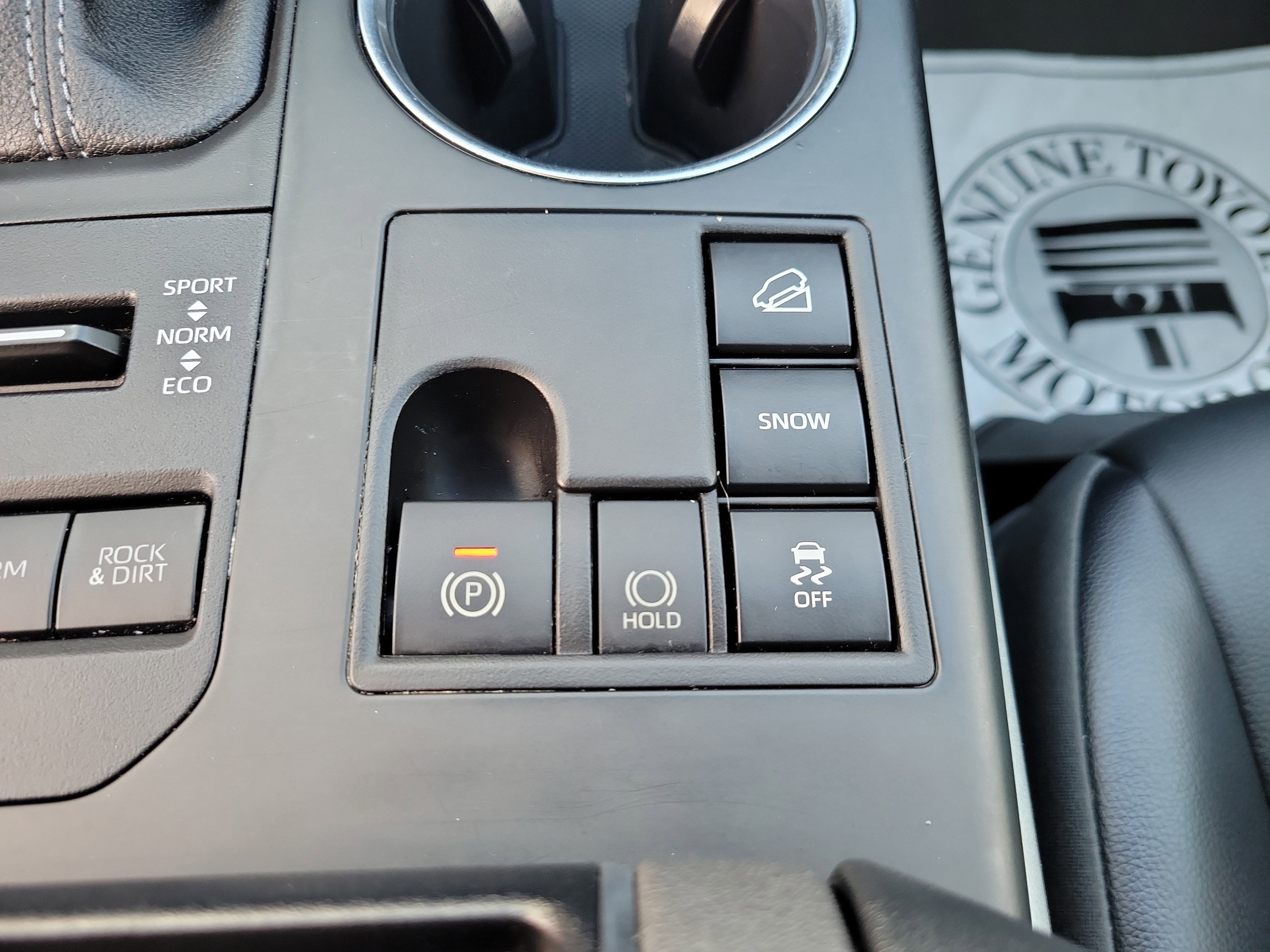 Used 2023 Toyota Highlander XLE image 31