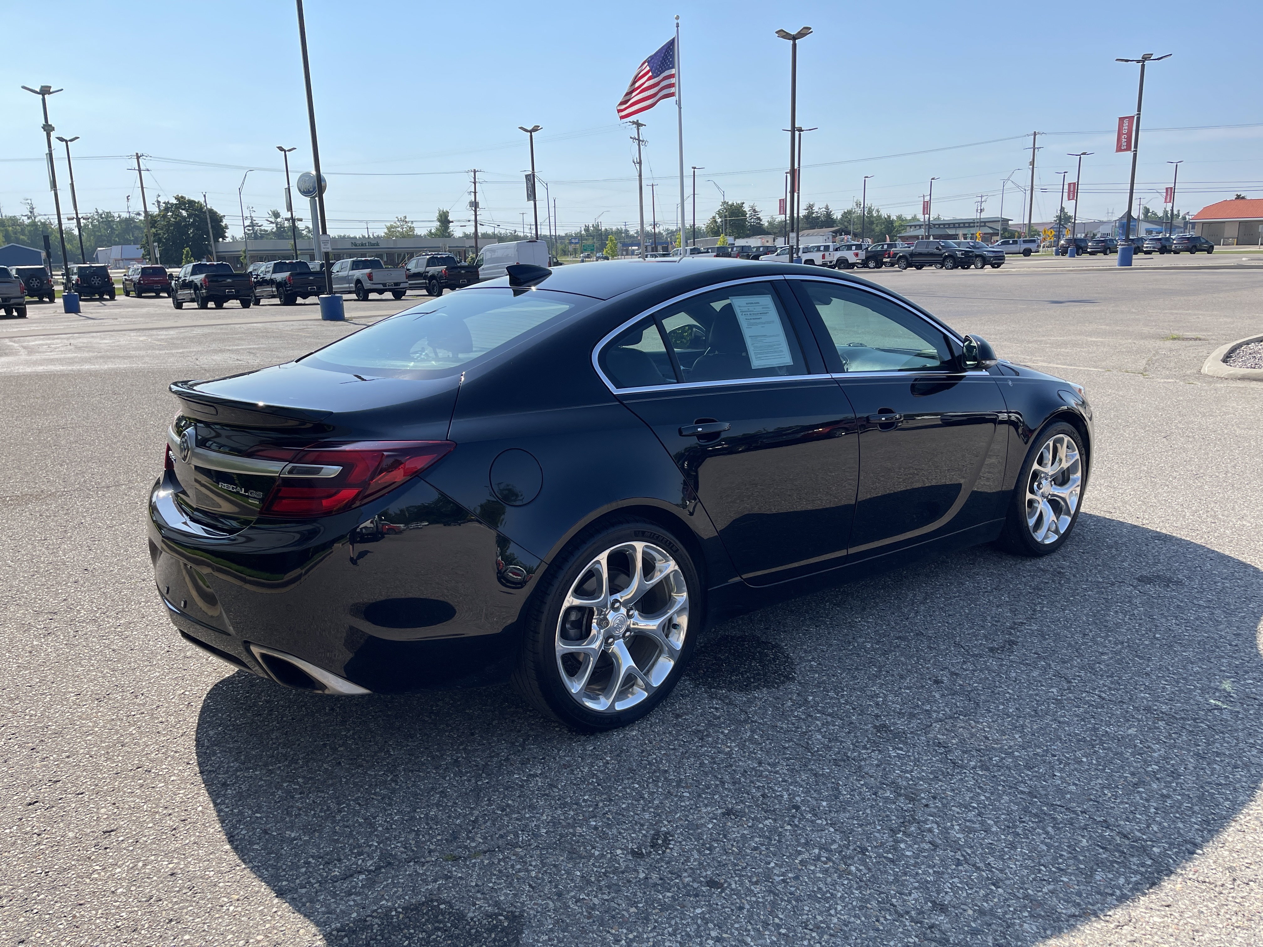 Used 2017 Buick Regal GS w/ Driver Confidence Package #2 AWD/4WD image 3