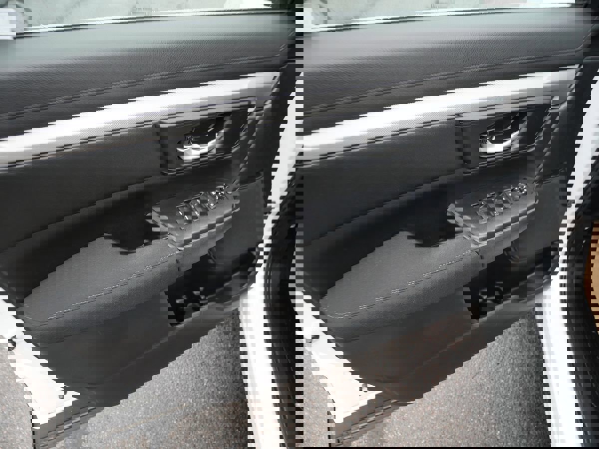 Used 2021 Honda CR-V Special Edition image 16