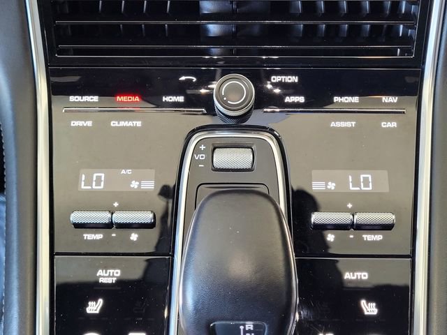 Used 2017 Porsche Panamera Turbo image 21