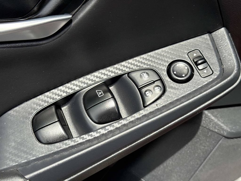 Certified 2025 Nissan Sentra SV FWD image 18