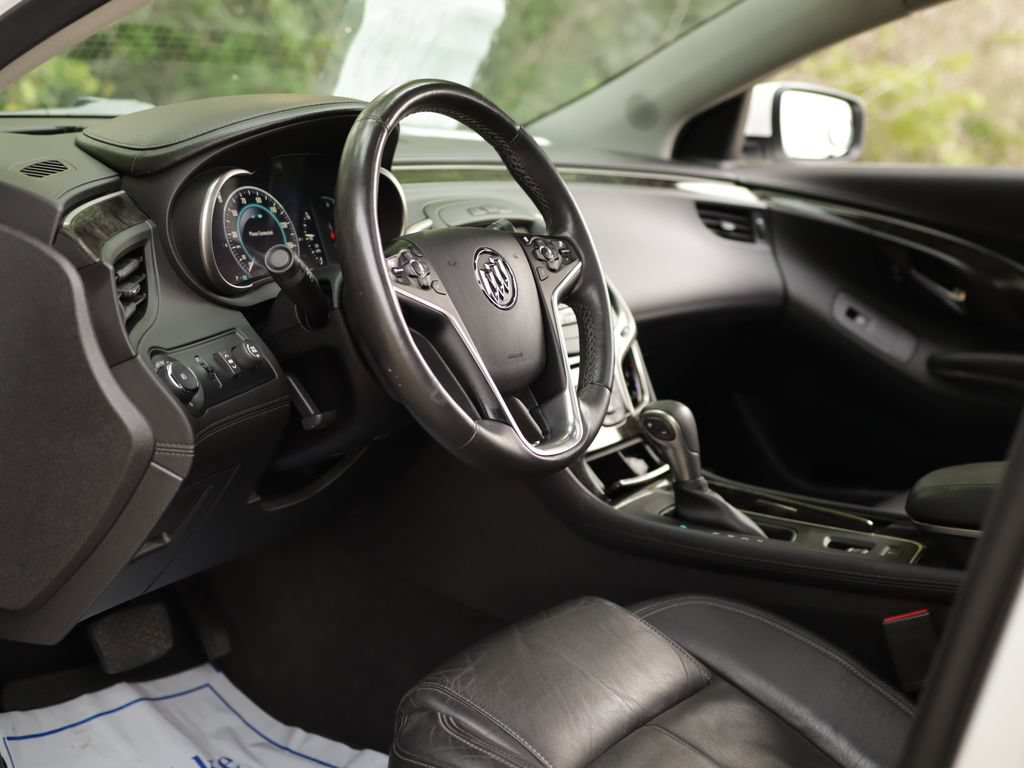 Used 2015 Buick LaCrosse Premium w/ Driver Confidence Package #1 FWD image 9