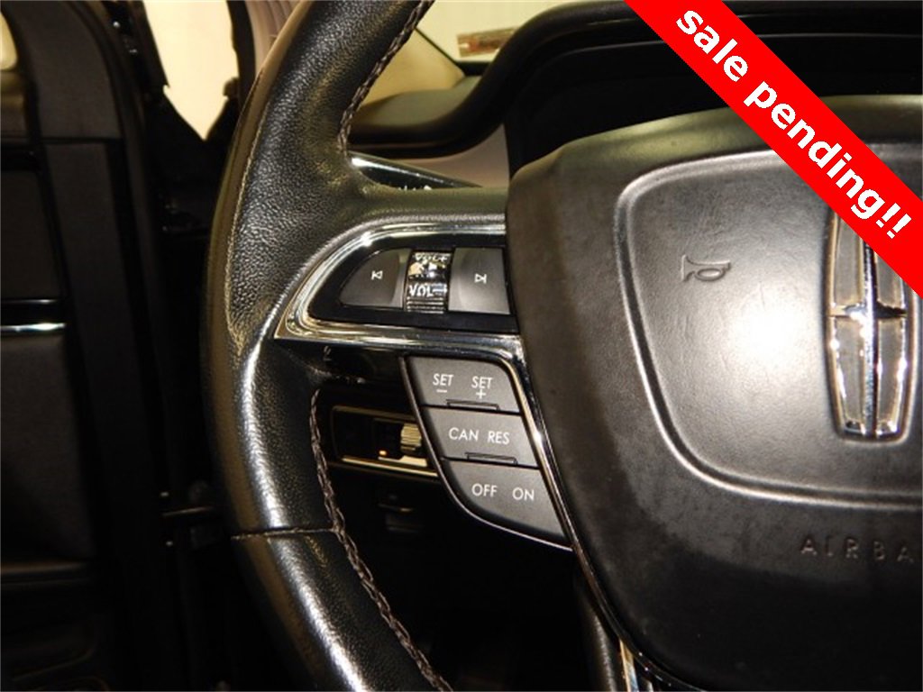 Used 2023 Lincoln Nautilus AWD w/ Premium Package image 25