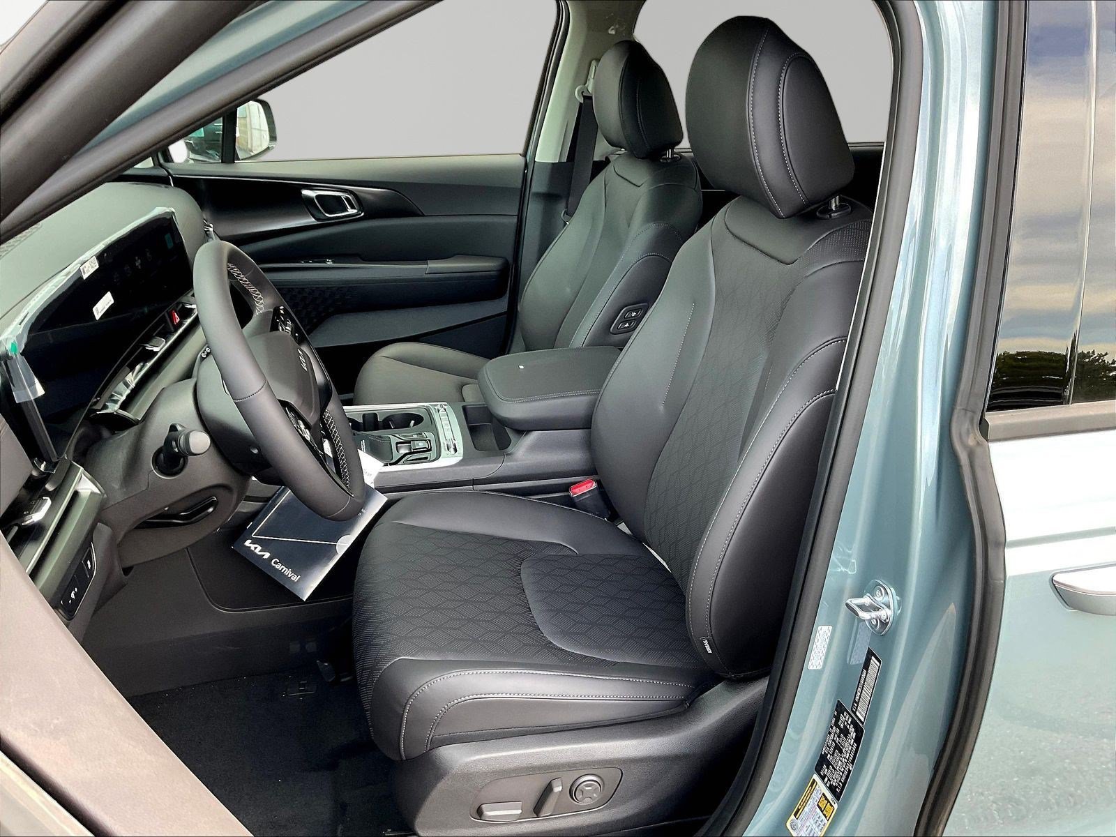 New 2027 Kia Carnival SX FWD image 17