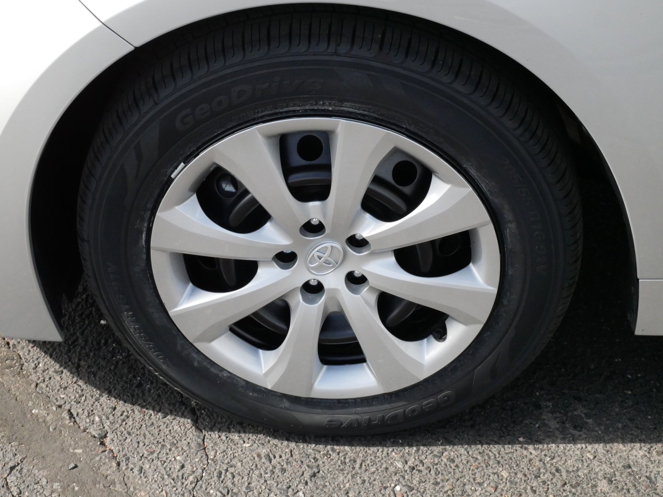 Certified 2025 Toyota Corolla LE w/ Convenience Package FWD image 15