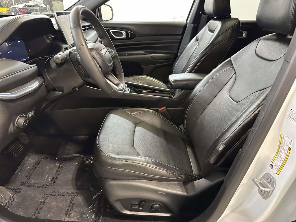 Used 2023 Jeep Compass High Altitude image 16