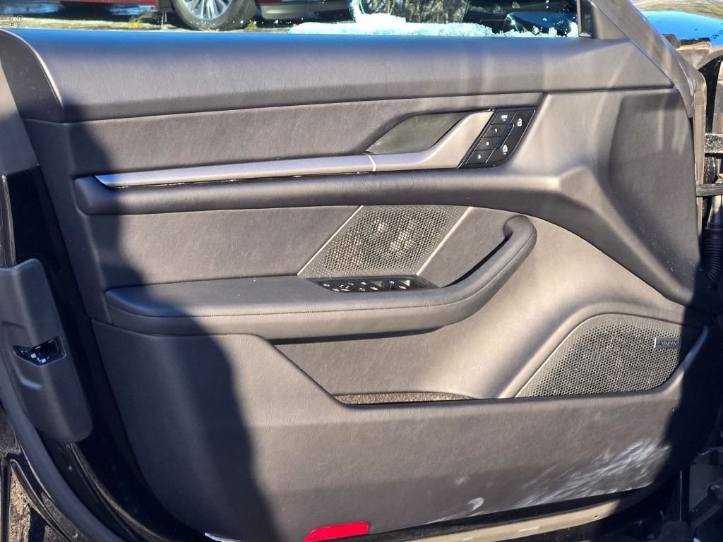 Certified 2025 Porsche Taycan 4S image 17