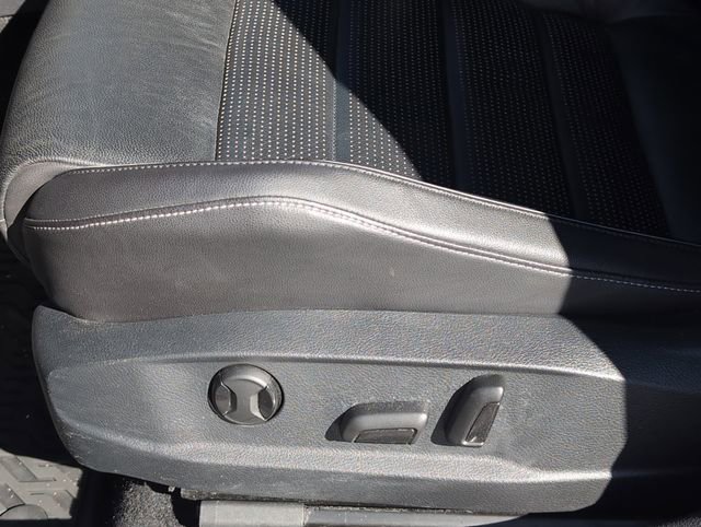 Used 2019 Volkswagen Golf R 4-Door image 10