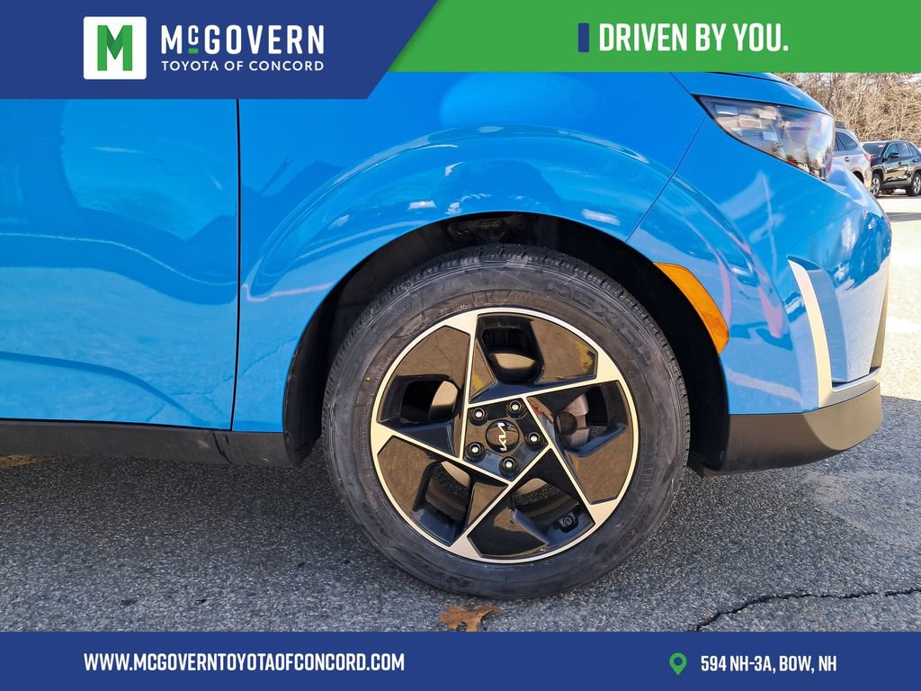 Used 2023 Kia Soul EX image 9