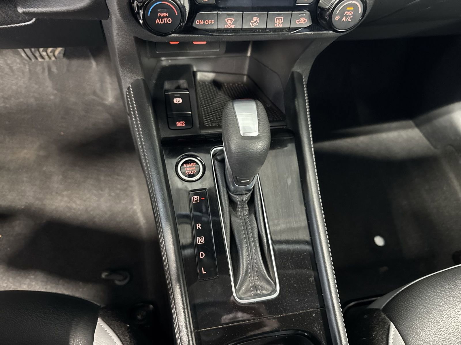 Used 2023 Nissan Kicks SR w/ SR Premium Package image 23