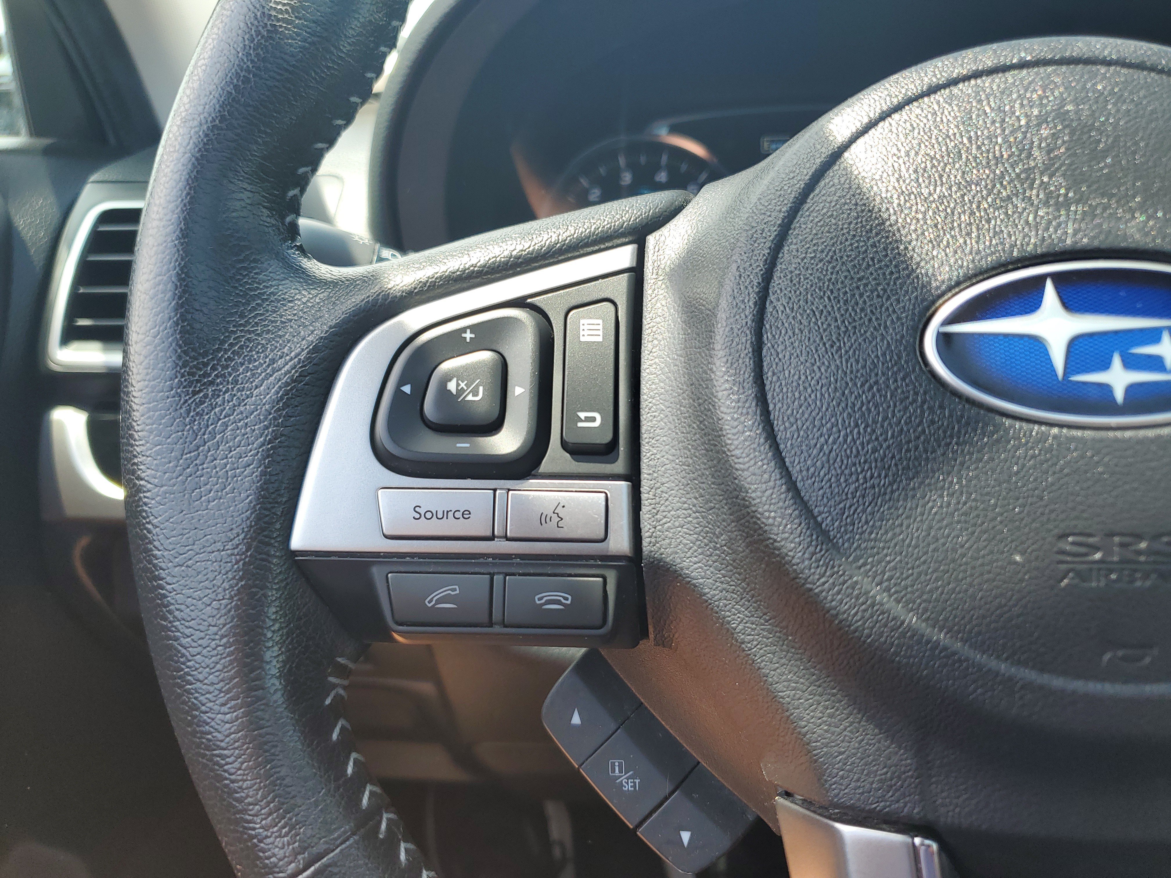 Used 2018 Subaru Forester 2.5i Touring w/ Popular Package #3B AWD/4WD image 21