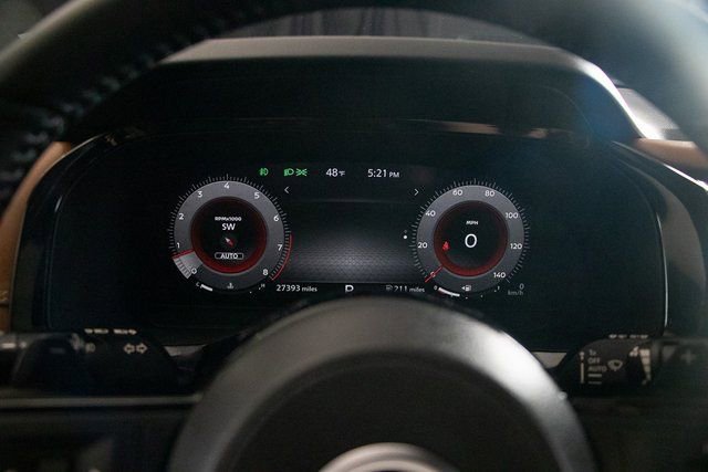 Used 2023 Nissan Pathfinder Platinum w/ Lighting Package (N93) image 32