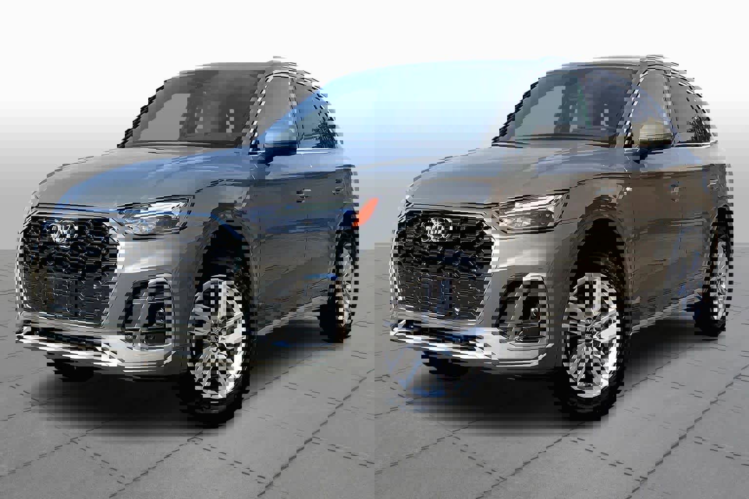 Used 2023 Audi Q5 2.0T Premium w/ Convenience Package image 1