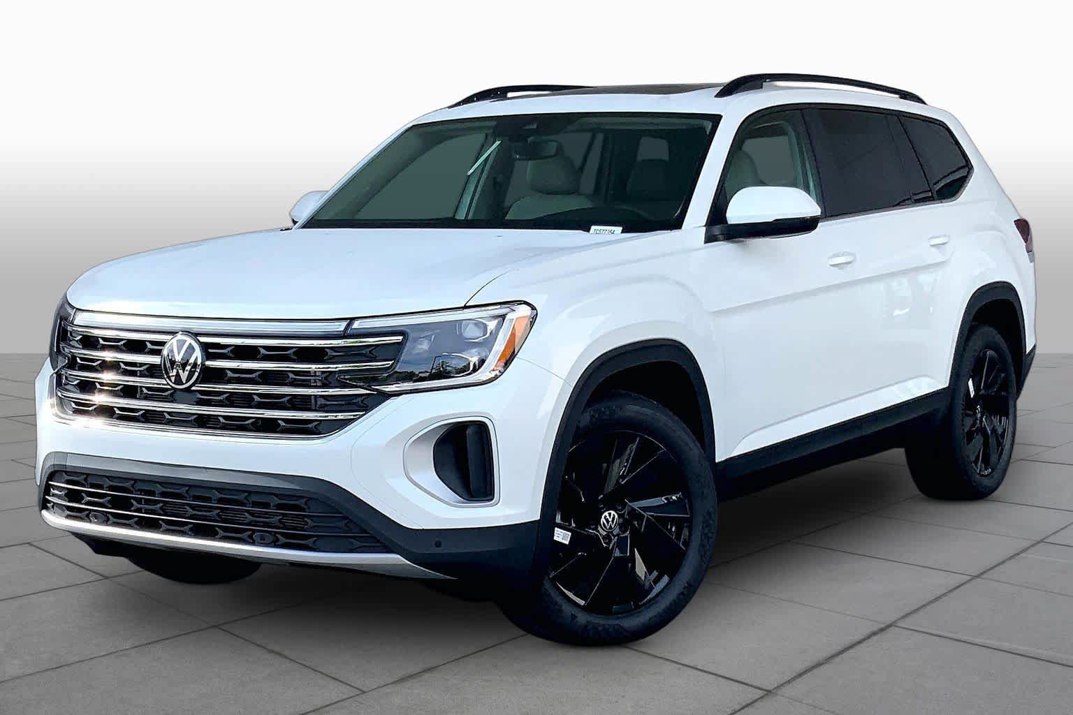 New 2026 Volkswagen Atlas SE FWD image 1