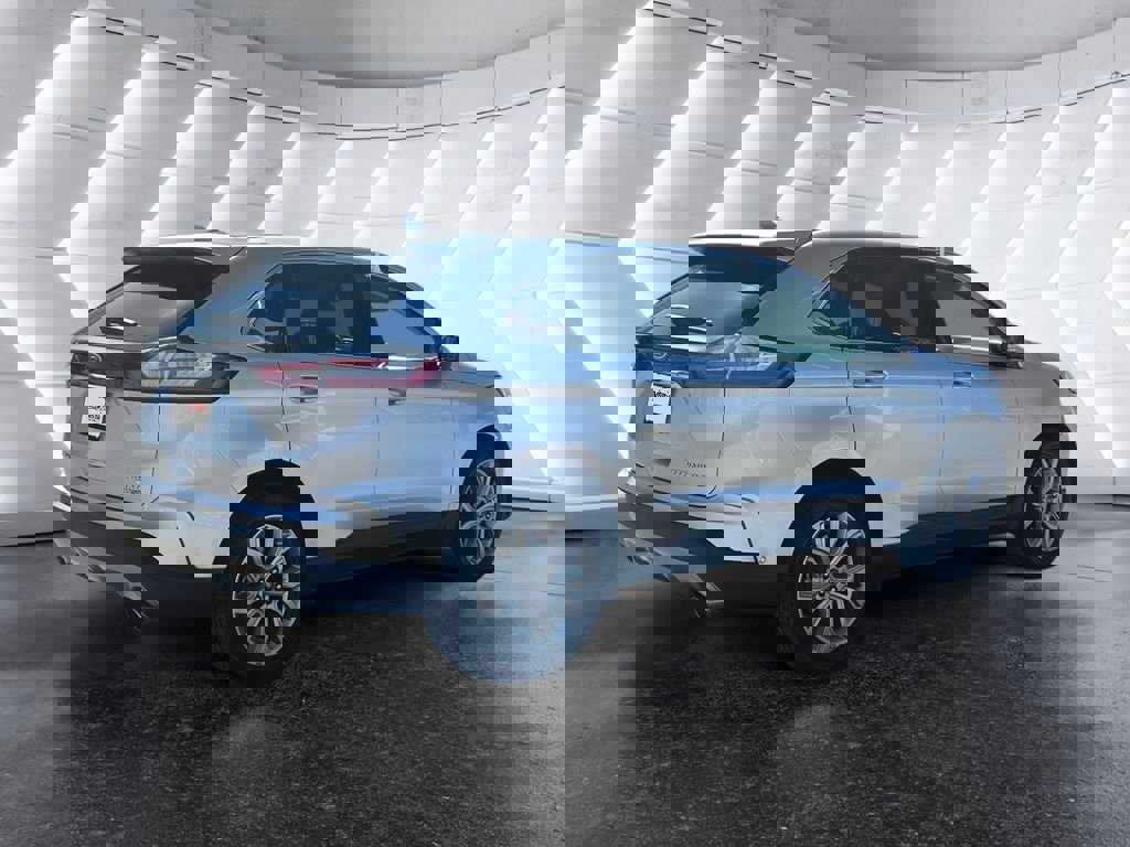 Used 2019 Ford Edge Titanium w/ Equipment Group 301A image 4
