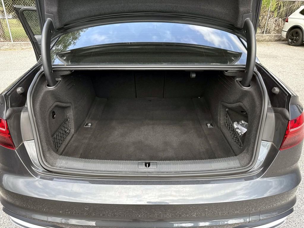 Used 2023 Audi A4 2.0T Premium w/ Convenience Package AWD/4WD image 34