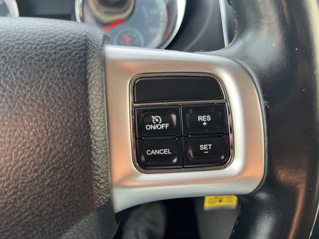 Used 2014 RAM C/V Tradesman w/ UConnect Hands-Free Group image 15