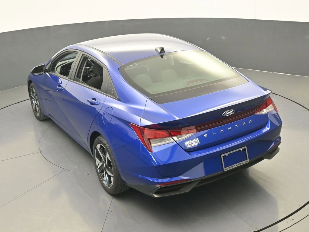 Used 2023 Hyundai Elantra SEL w/ Convenience Package FWD image 47