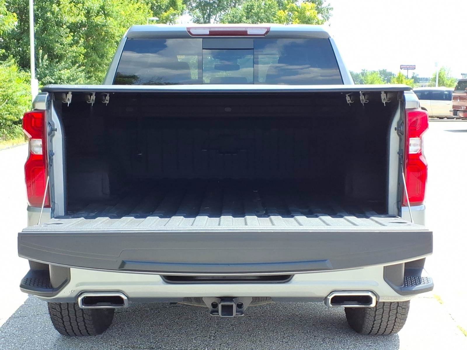 Used 2023 Chevrolet Silverado 1500 RST w/ Redline Edition AWD/4WD image 28