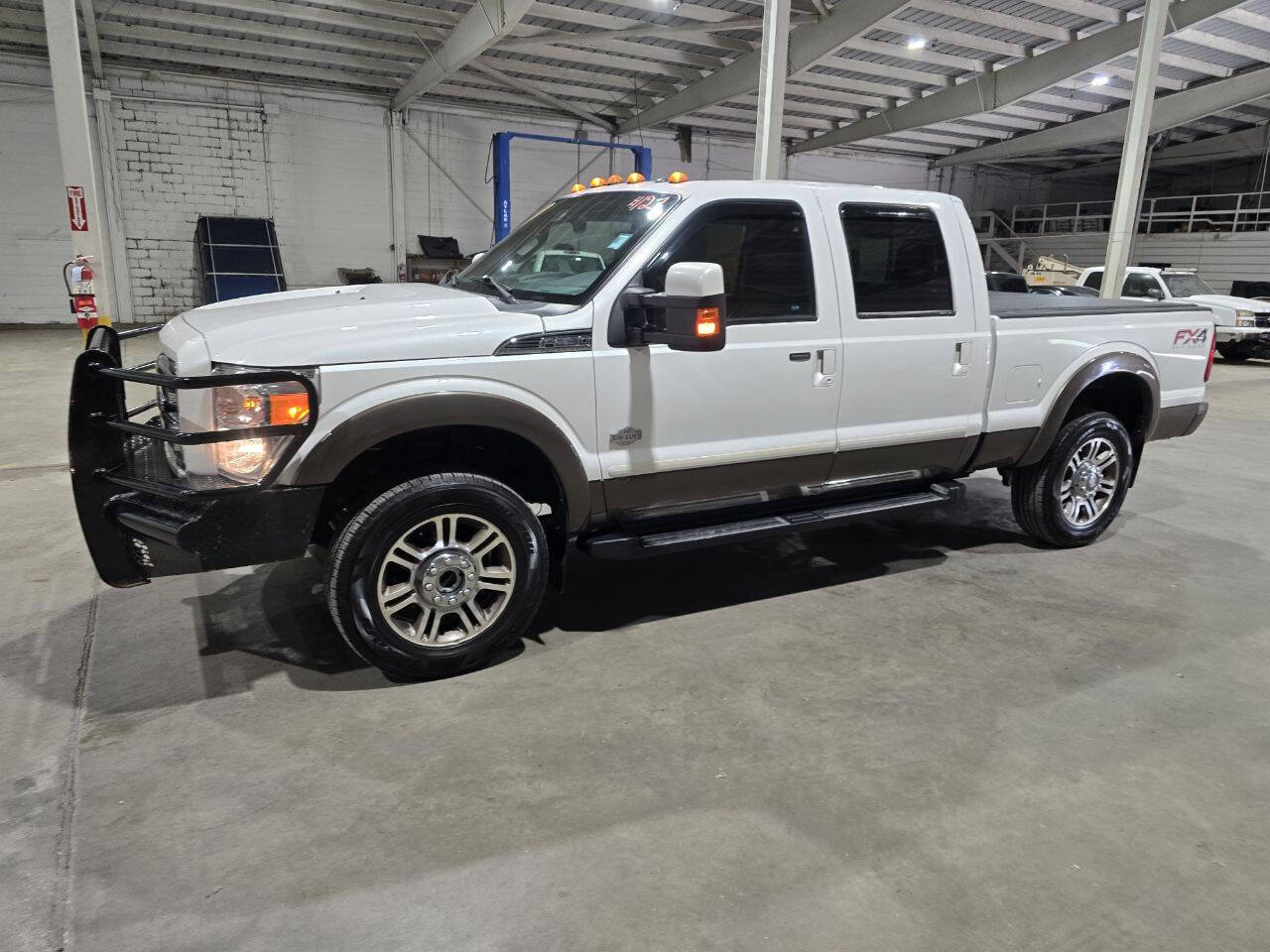 Used 2015 Ford F250 King Ranch w/ FX4 Off-Road Package AWD/4WD image 3