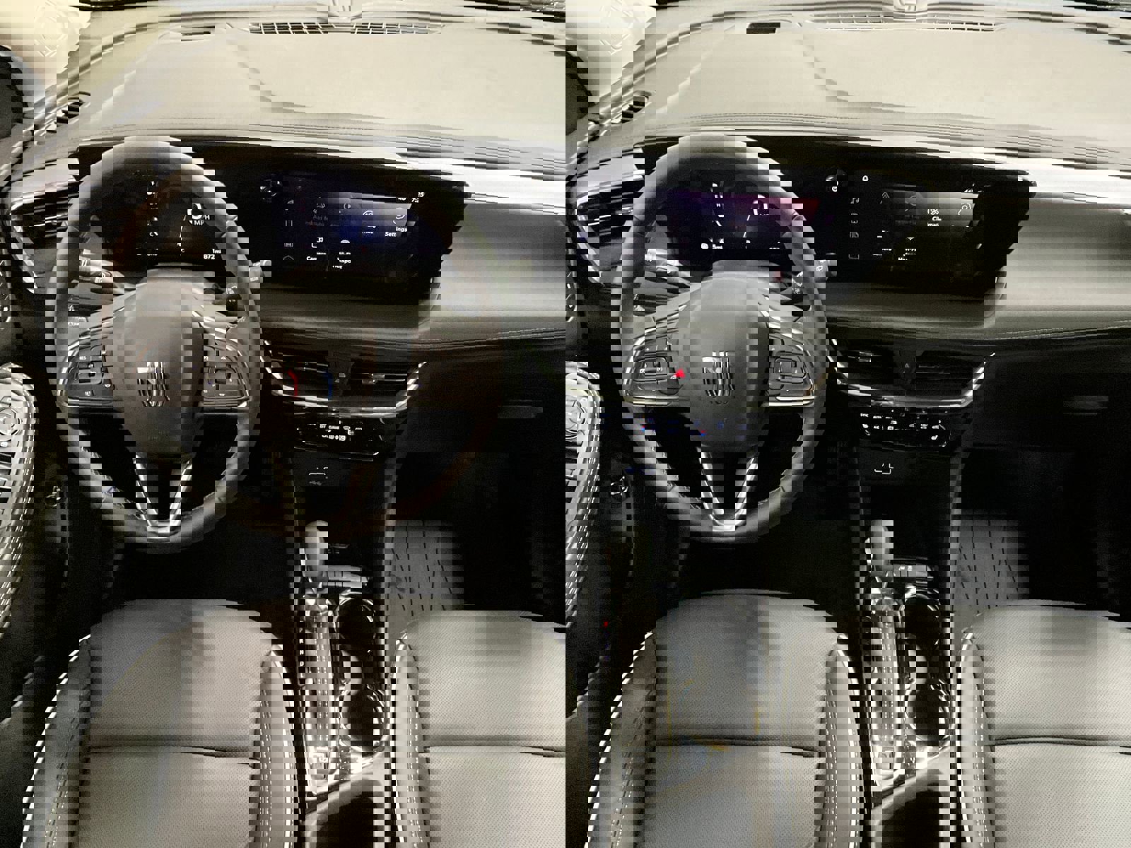 Used 2025 Buick Encore GX Avenir w/ Avenir Technology Package image 14