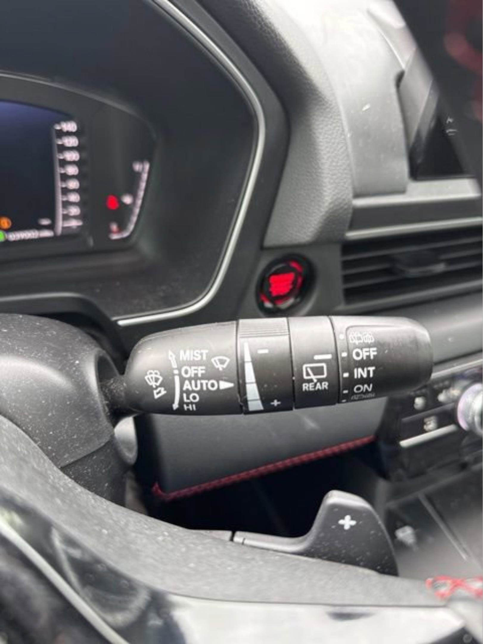 Used 2025 Honda Pilot Black Edition image 20