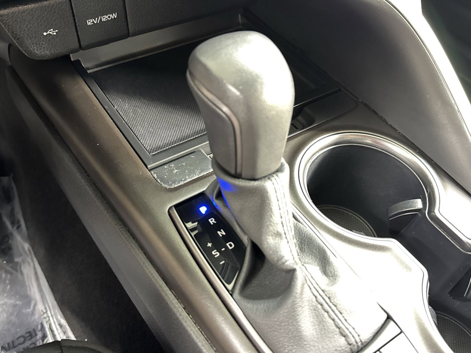 Used 2024 Toyota Camry SE w/ Cold Weather Package image 25