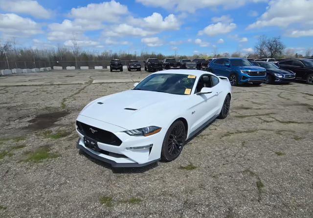 Used 2019 Ford Mustang GT Premium w/ GT Performance Package RWD image 2