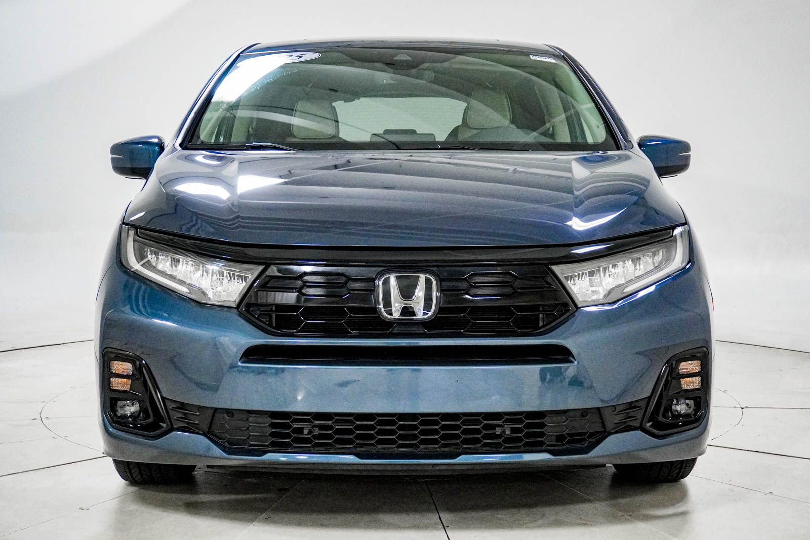 Used 2025 Honda Odyssey Elite image 16