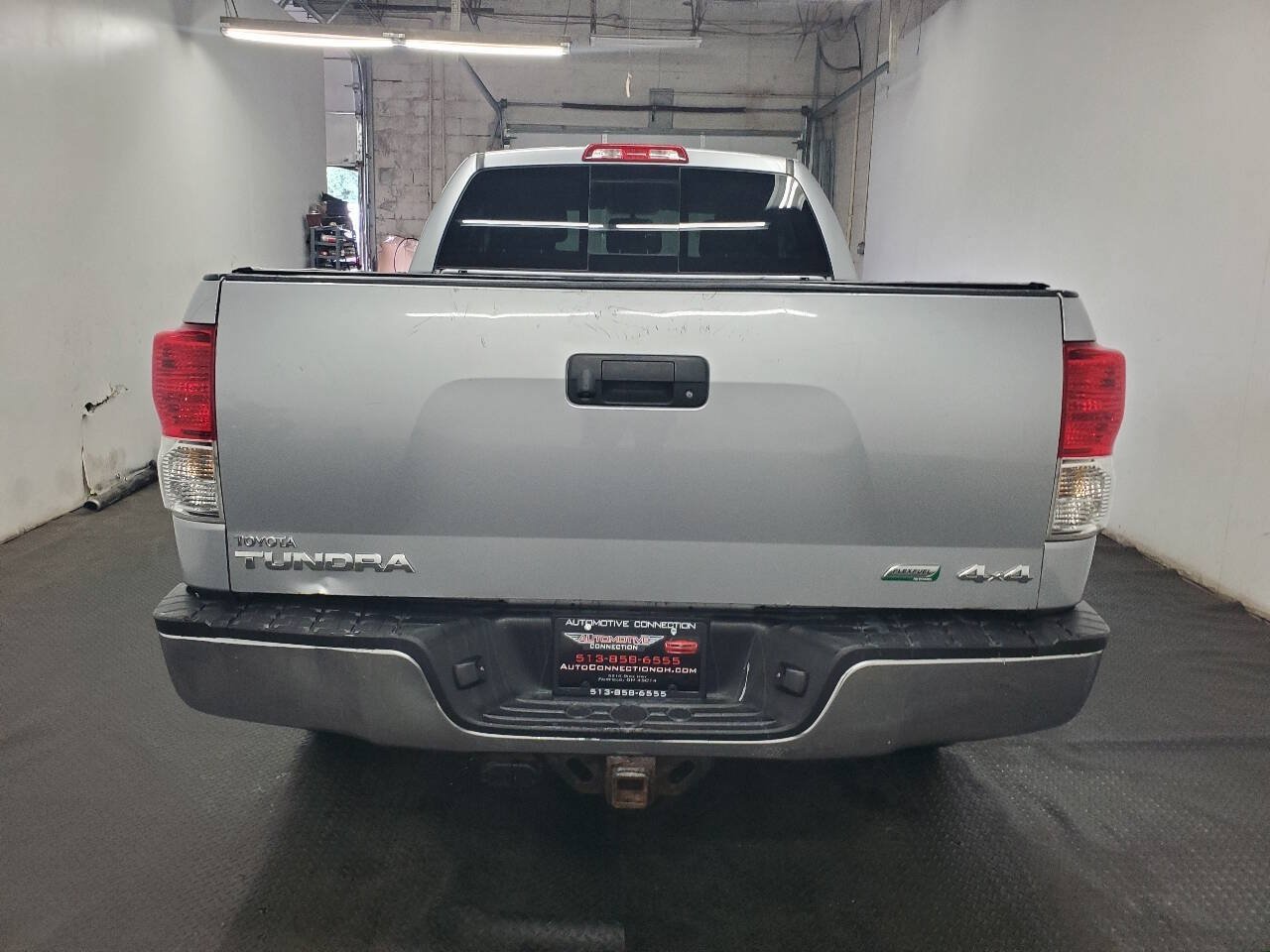 Used 2012 Toyota Tundra 4x4 Double Cab w/ SR5 Pkg image 6