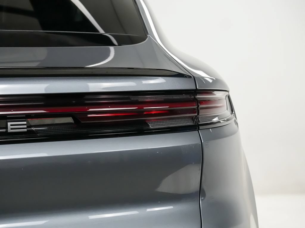 New 2026 Porsche Cayenne Coupe AWD/4WD image 10