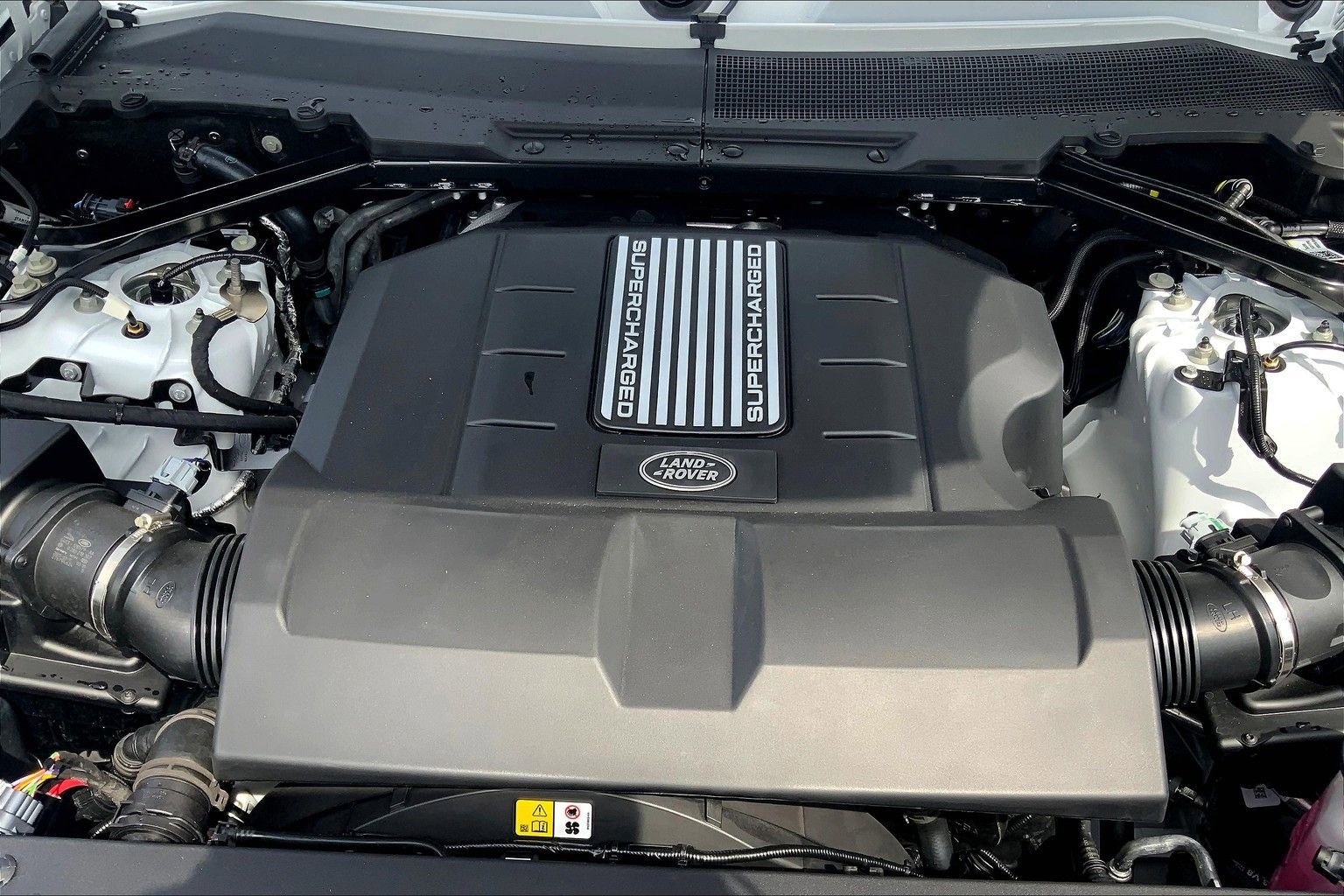 Used 2025 Land Rover Defender 130 V8 image 17