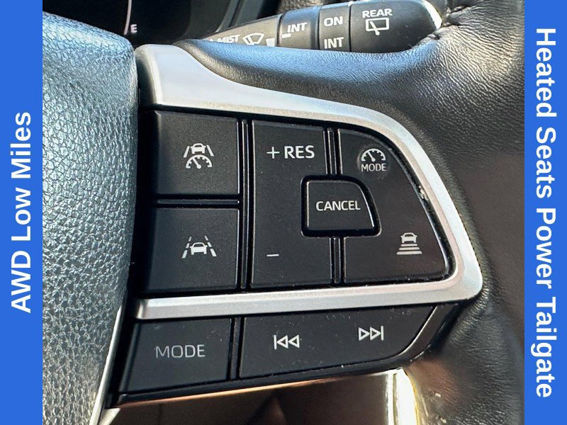 Used 2024 Toyota Grand Highlander AWD image 17