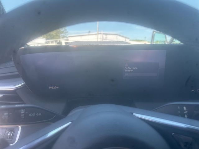 Used 2025 Buick Enclave Sport Touring FWD image 8