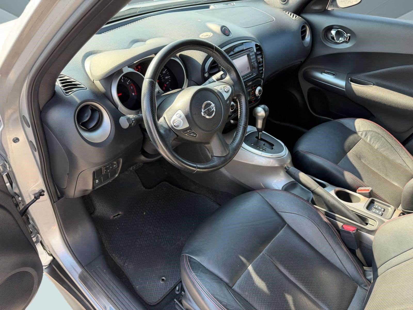 Used 2011 Nissan Juke SL FWD image 4
