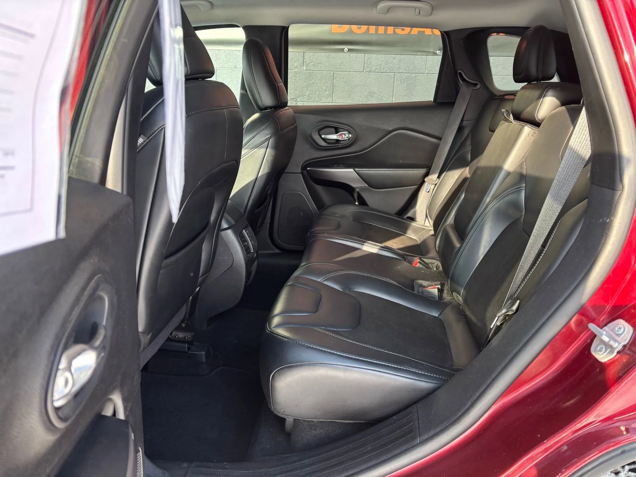 Used 2020 Jeep Cherokee Latitude Plus image 17