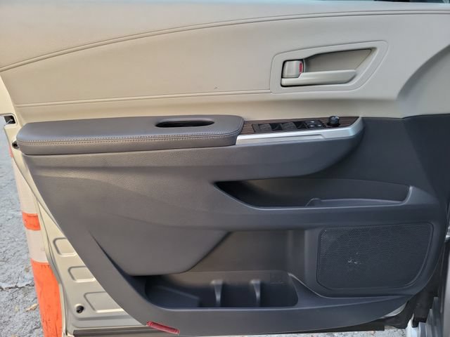 Used 2021 Toyota Sienna LE FWD image 9