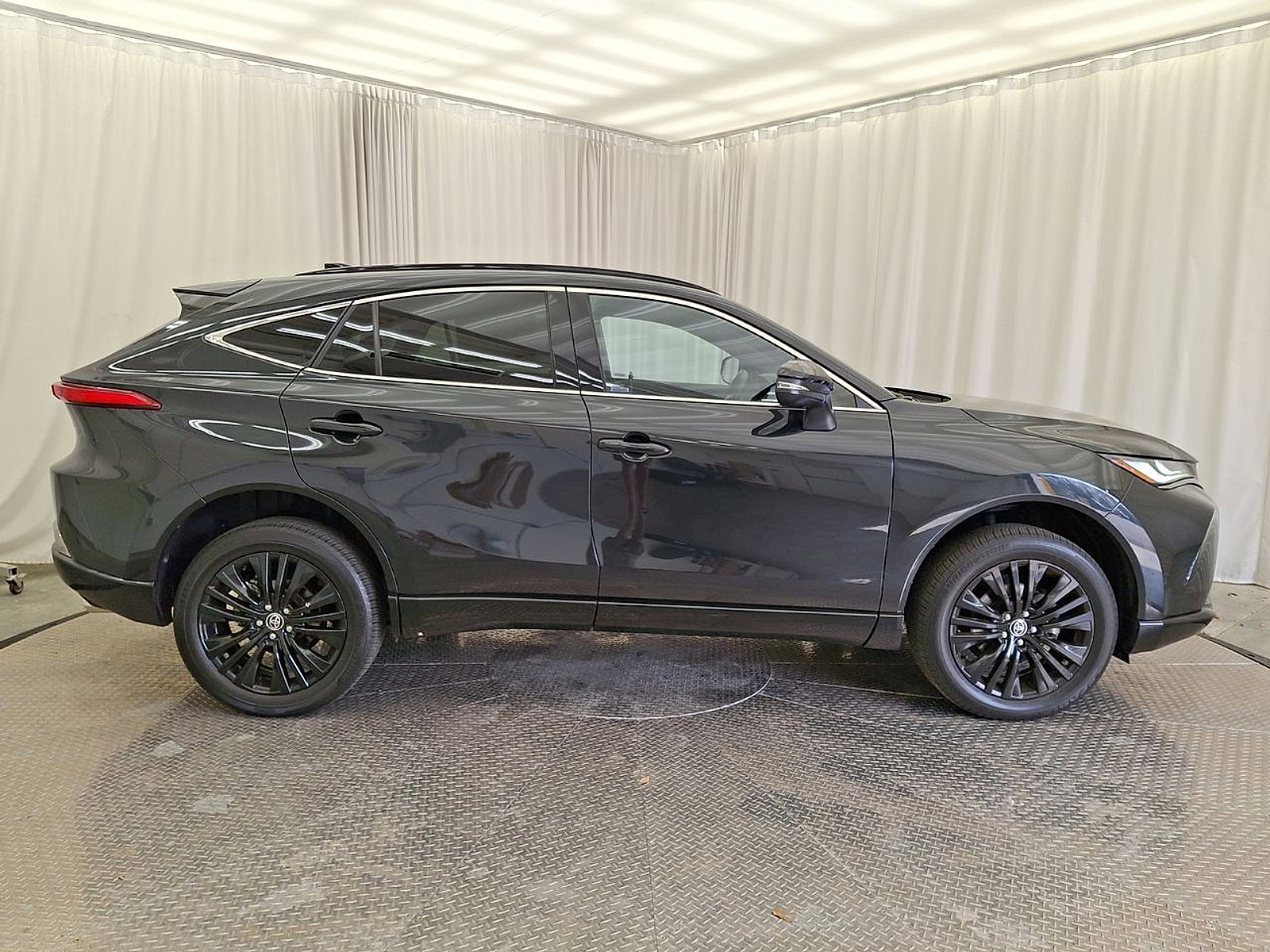 Certified 2024 Toyota Venza Nightshade image 25