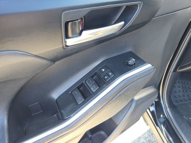 Used 2021 Toyota Highlander XLE FWD image 12