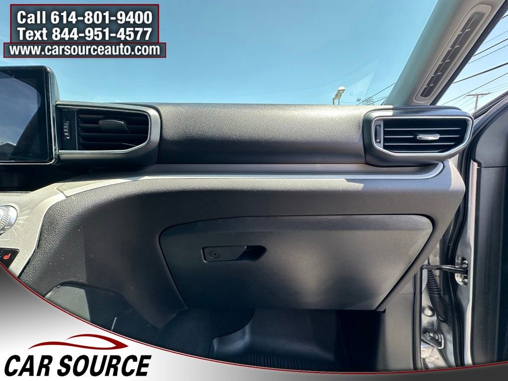 Used 2024 Ford Explorer XLT w/ Equipment Group 202A AWD/4WD image 30