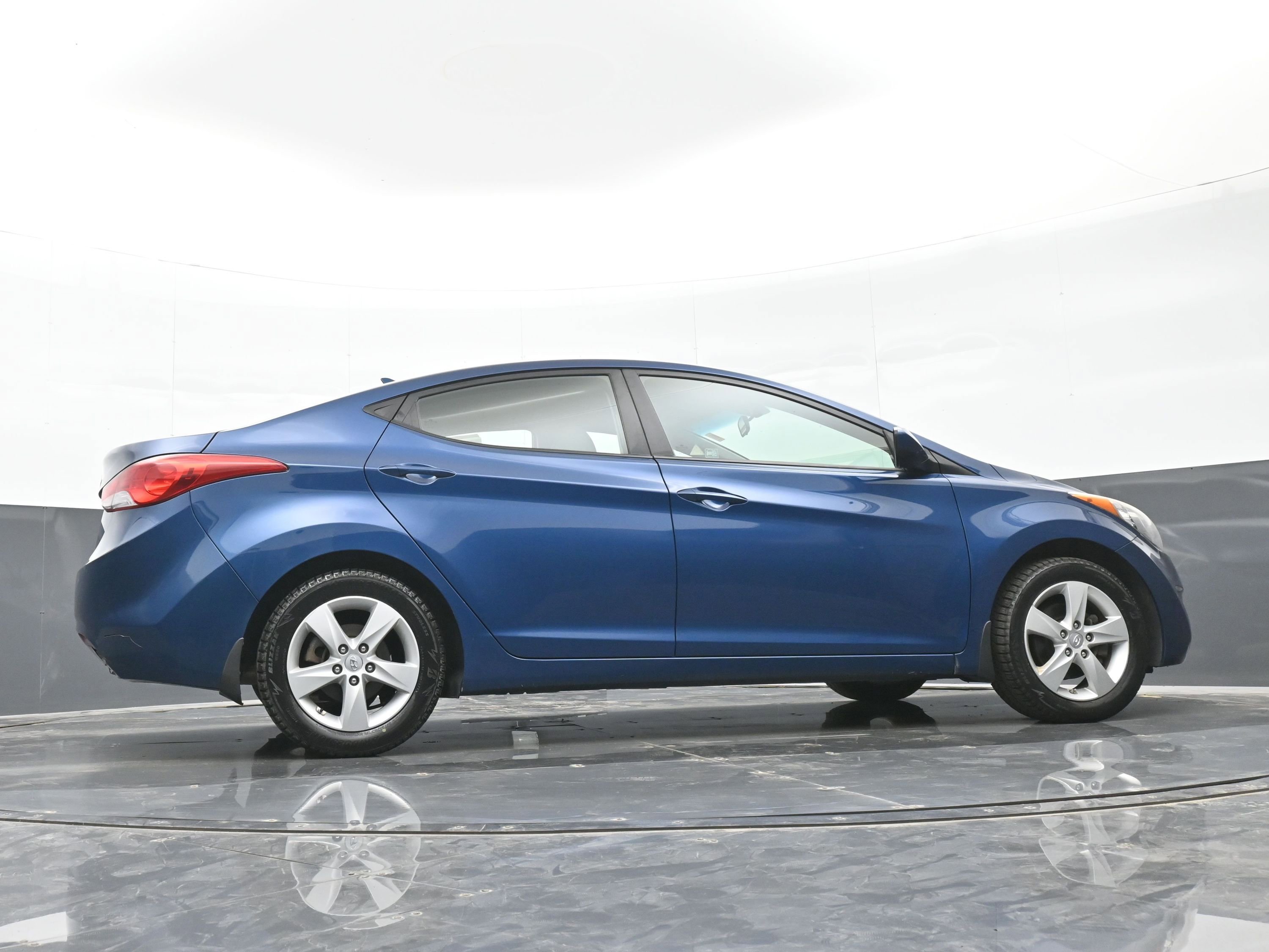 Used 2013 Hyundai Elantra GLS w/ Preferred Pkg FWD image 39