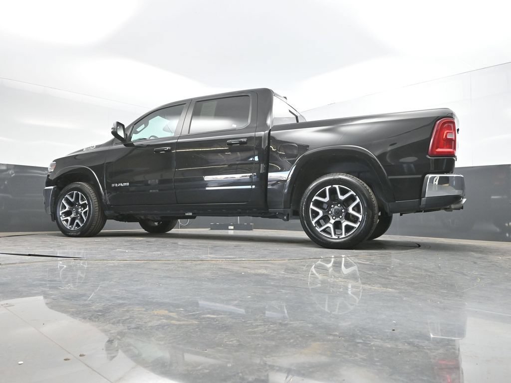 Used 2025 RAM 1500 Laramie AWD/4WD image 39