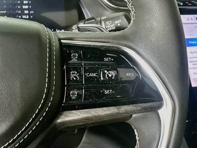 Used 2023 Jeep Grand Cherokee L Overland AWD/4WD image 15