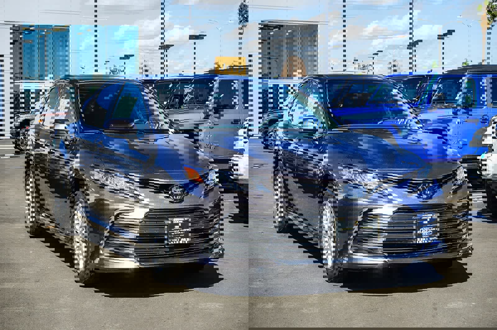 Used 2024 Toyota Camry LE image 3