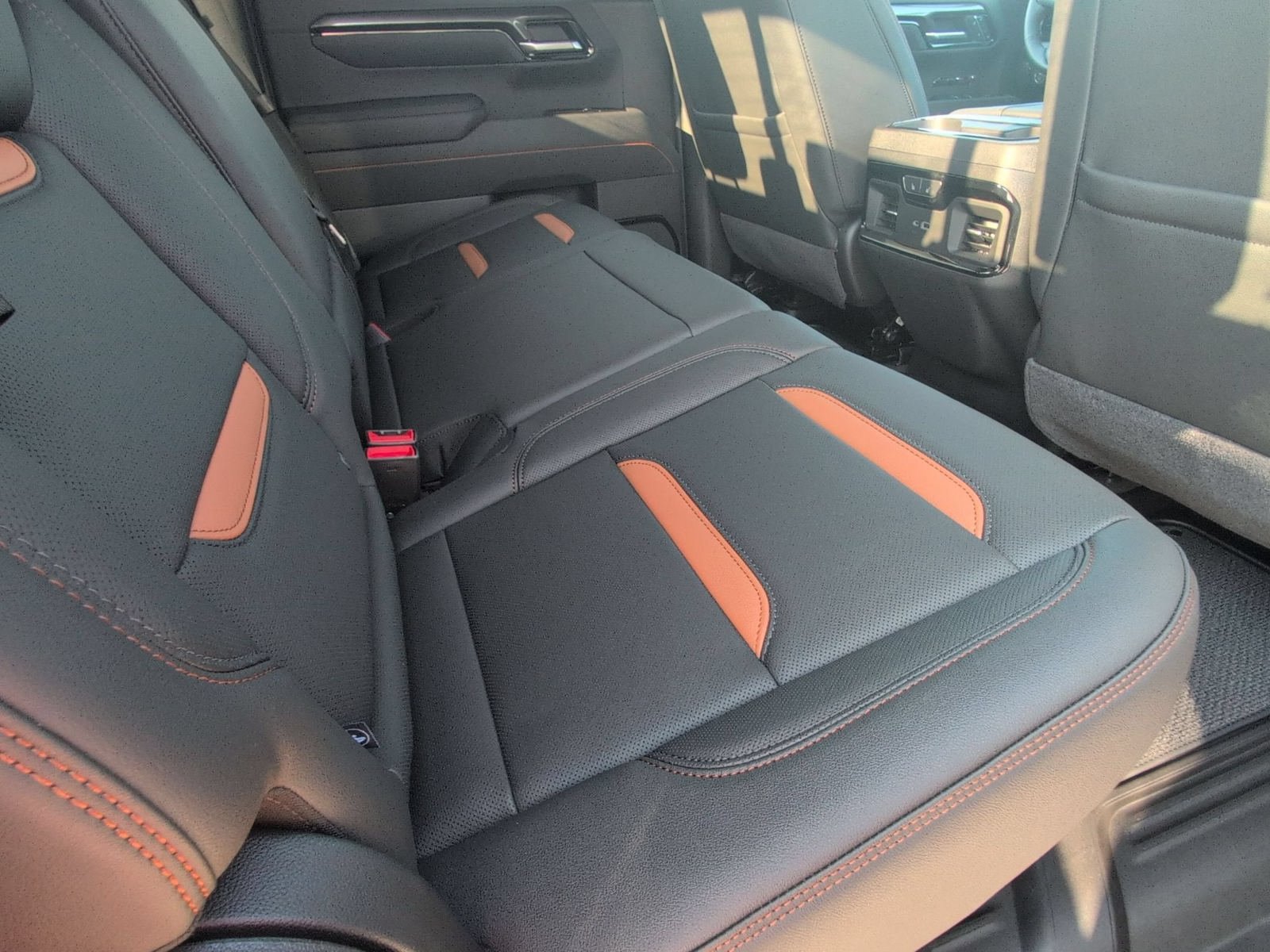 New 2026 GMC Sierra 1500 AT4 w/ AT4 Preferred Package AWD/4WD image 29