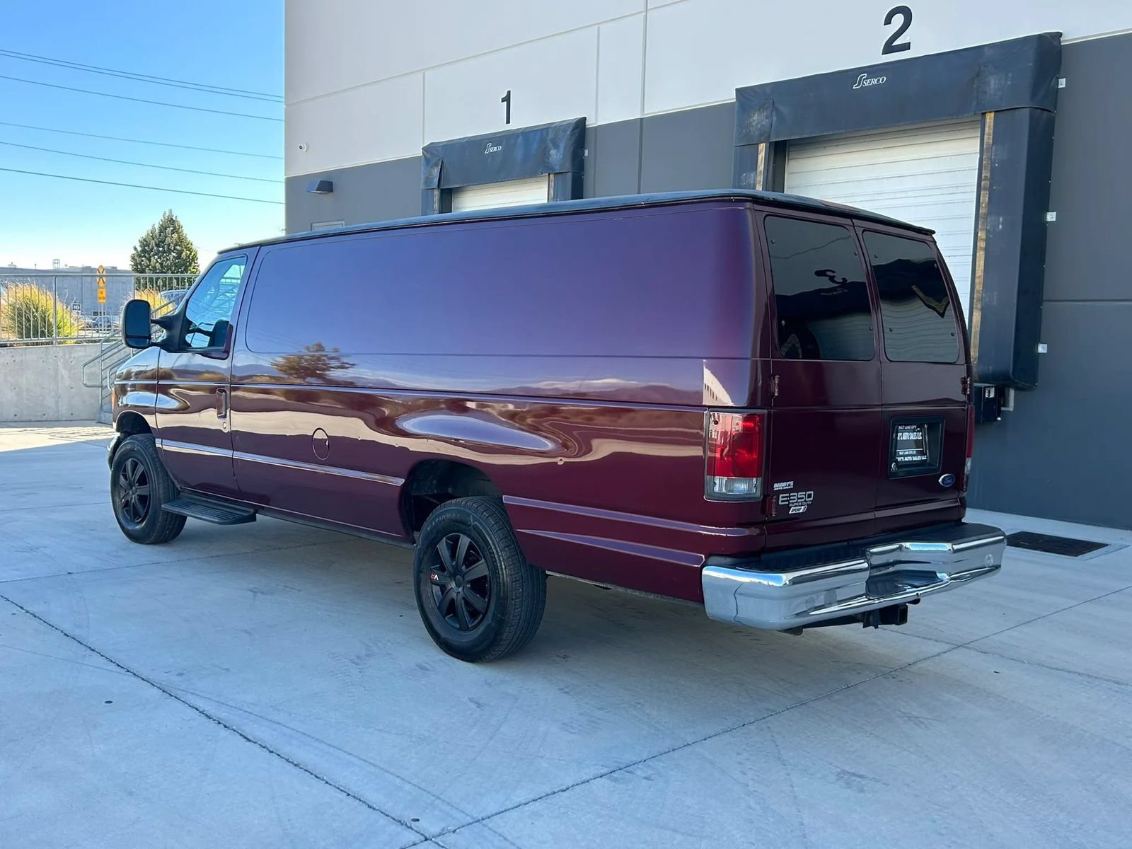 Used 2005 Ford E-350 and Econoline 350 Extended Super Duty RWD image 3