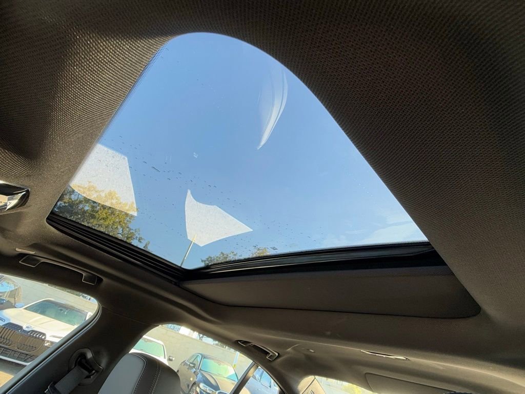 Used 2025 BMW 530i image 22