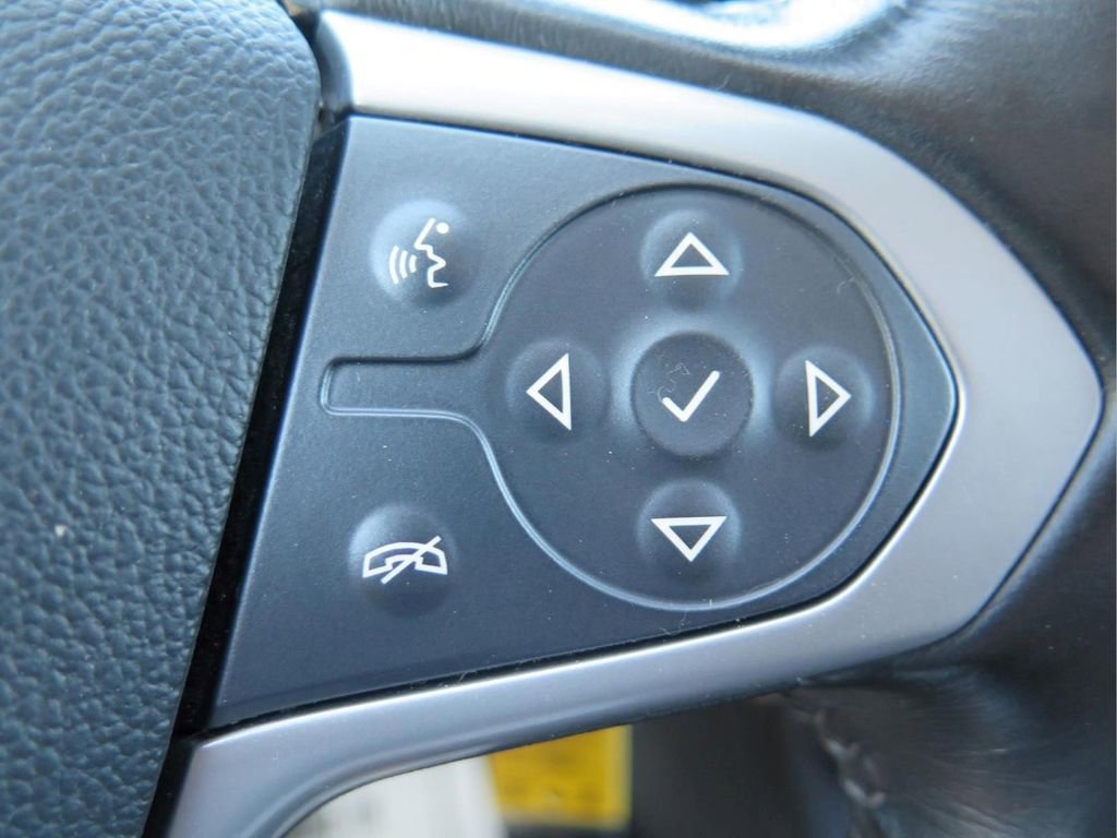 Used 2016 Chevrolet Colorado LT w/ LT Convenience Package image 19